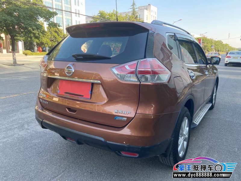 15年日产奇骏SUV抵押车出售