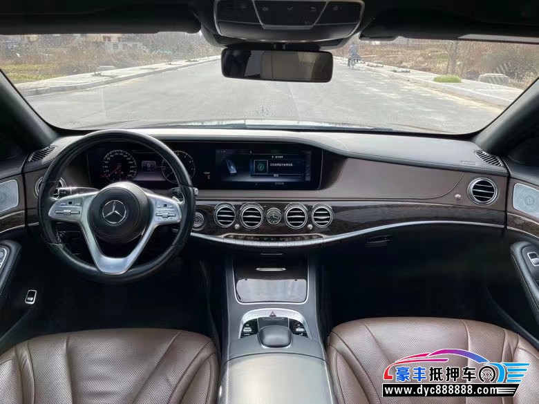 19年奔驰S轿车抵押车出售