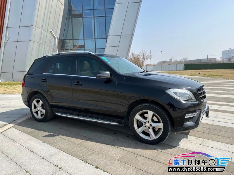 13年奔驰ML轿车抵押车出售