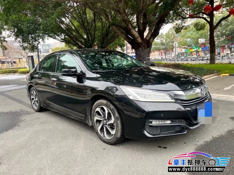 17年本田雅阁轿车抵押车出售