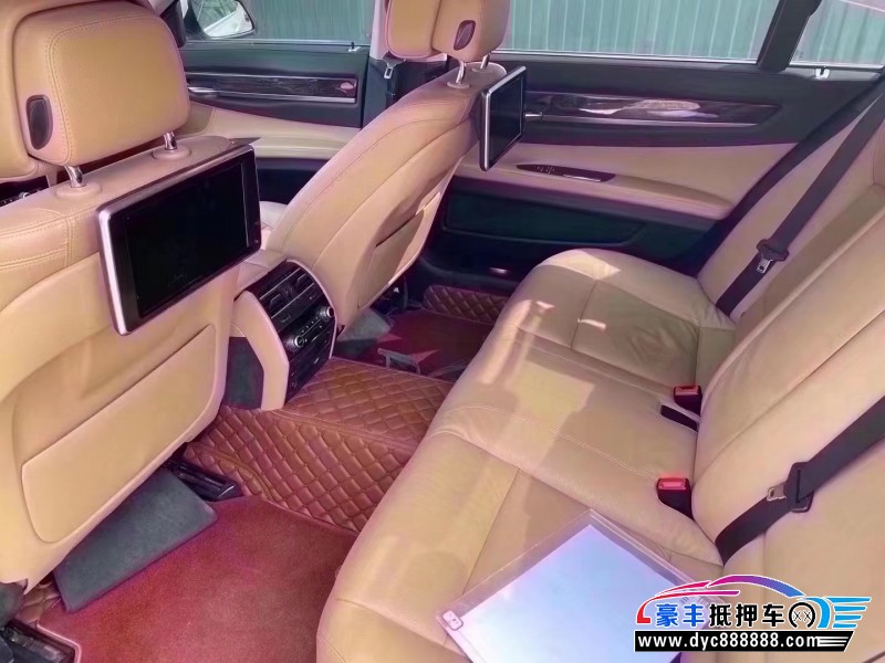 14年宝马7系轿车抵押车出售
