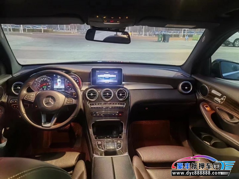 19年奔驰GLCSUV抵押车出售