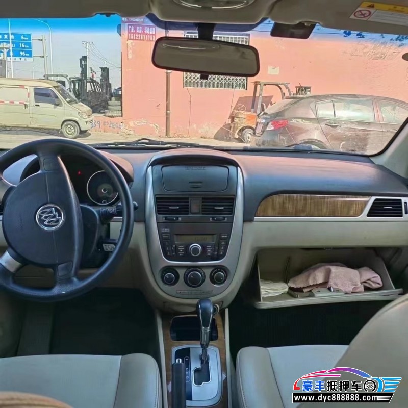 16年别克凯越轿车抵押车出售