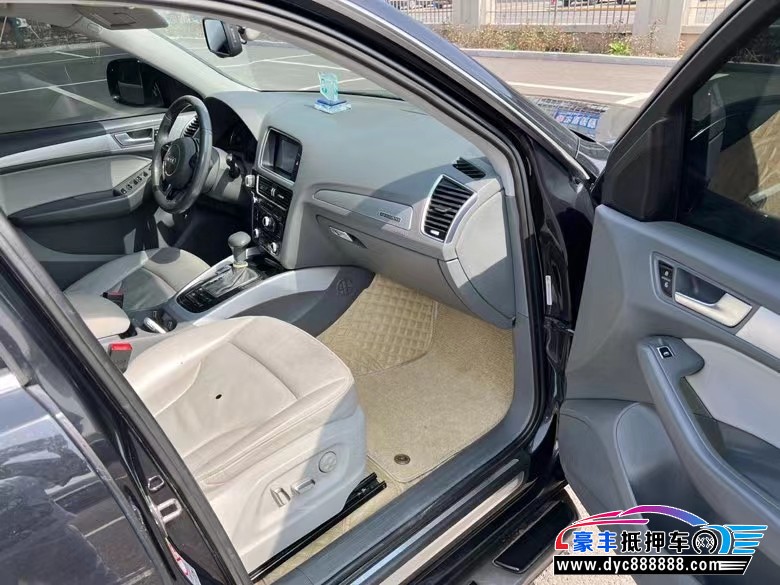 15年奥迪Q5轿车抵押车出售