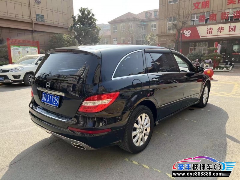 14年奔驰R轿车抵押车出售