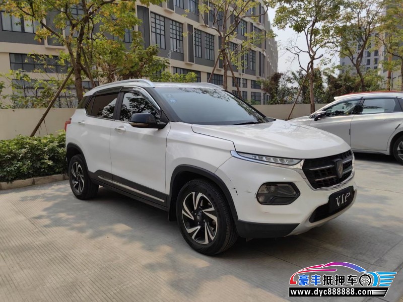 17年宝骏510轿车抵押车出售