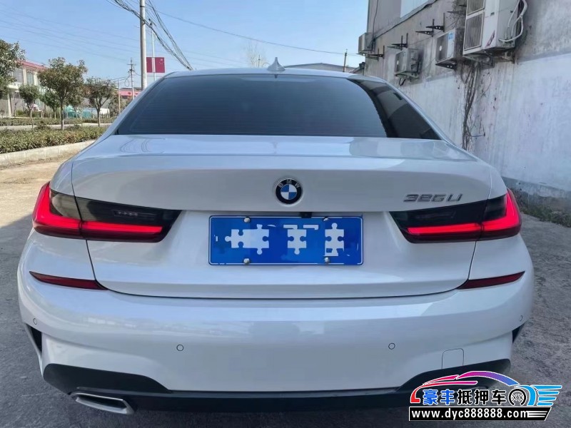 22年宝马3系轿车抵押车出售