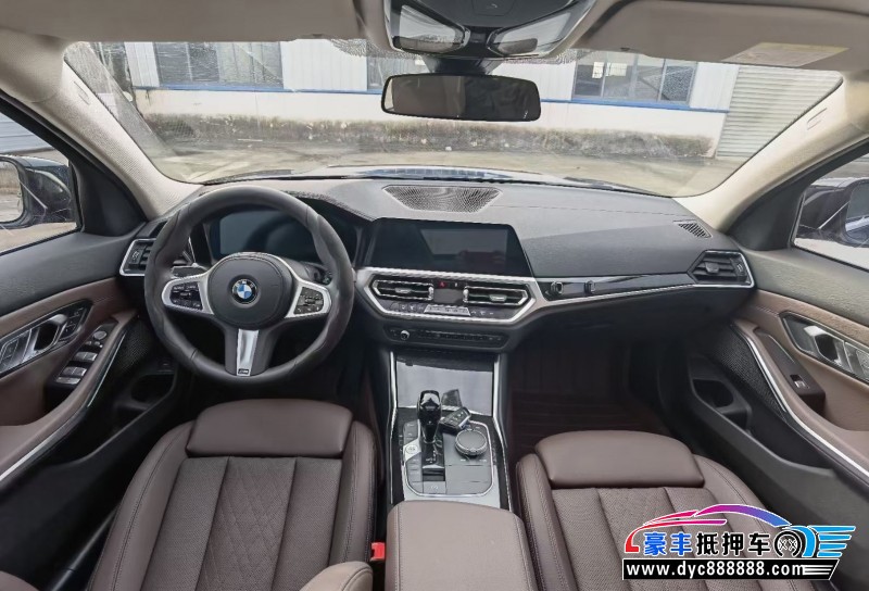 22年宝马3系轿车抵押车出售