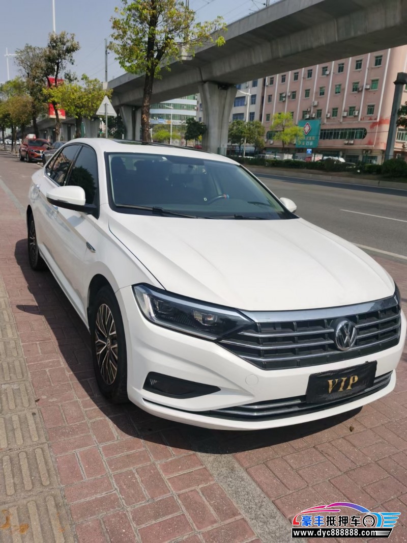 20年大众速腾轿车抵押车出售