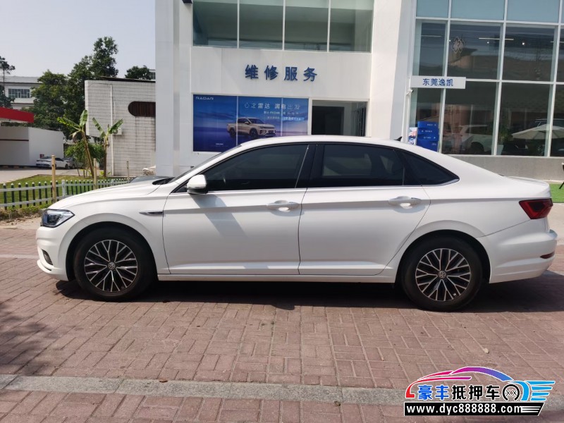 20年大众速腾轿车抵押车出售