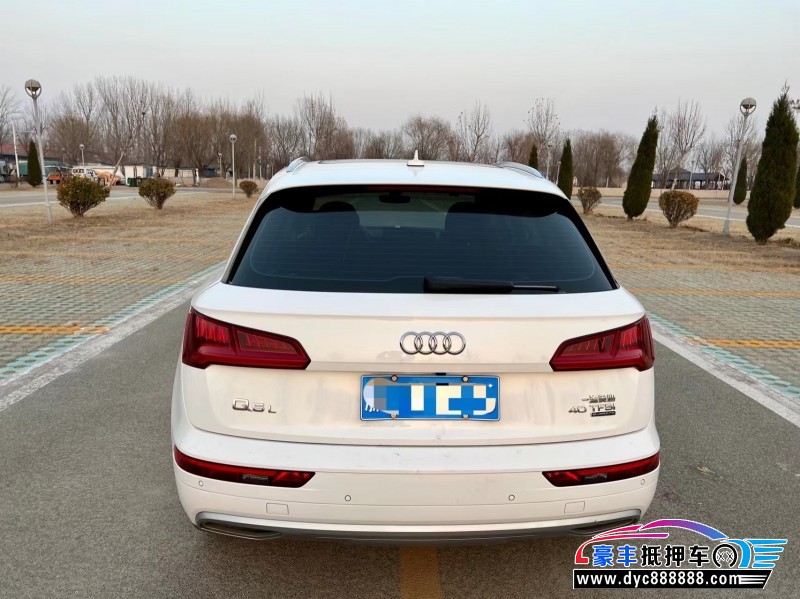 19年奥迪Q5轿车抵押车出售