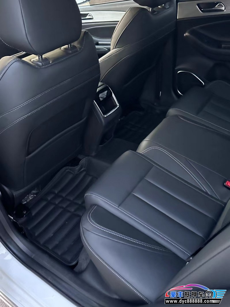 21年奇瑞艾瑞泽5轿车抵押车出售