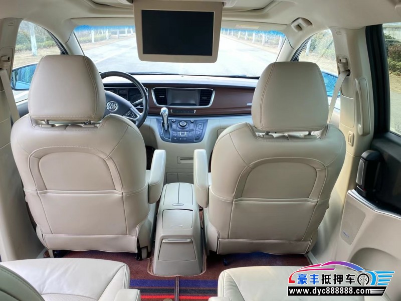 15年别克GL8轿车抵押车出售