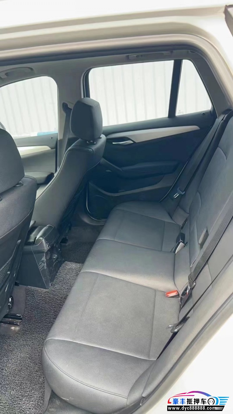 14年宝马X1轿车抵押车出售