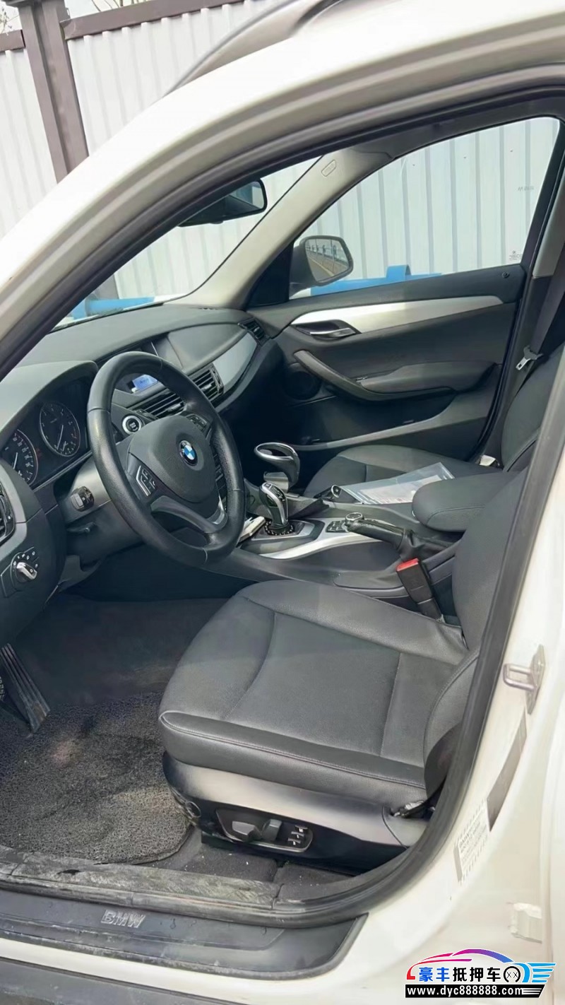 14年宝马X1轿车抵押车出售