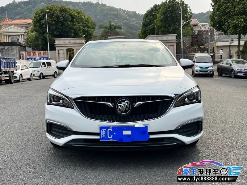 18年别克威朗轿车抵押车出售