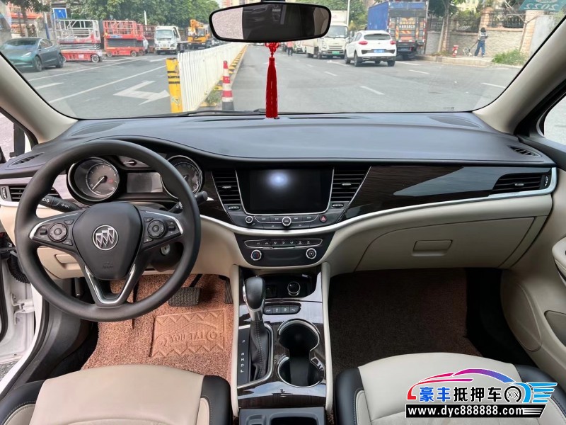 18年别克威朗轿车抵押车出售