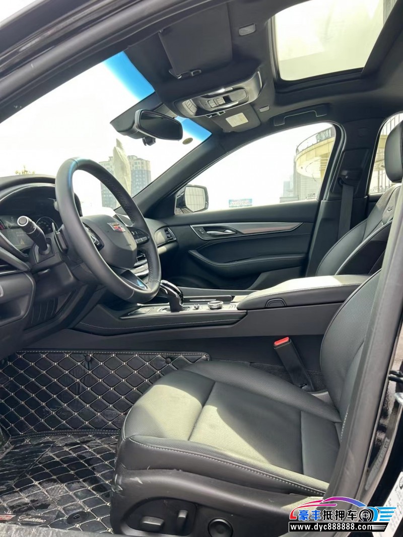 22年凯迪拉克CT5轿车抵押车出售