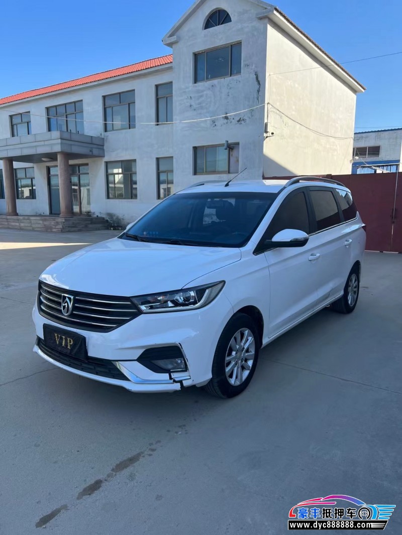 18年宝骏宝骏360轿车抵押车出售