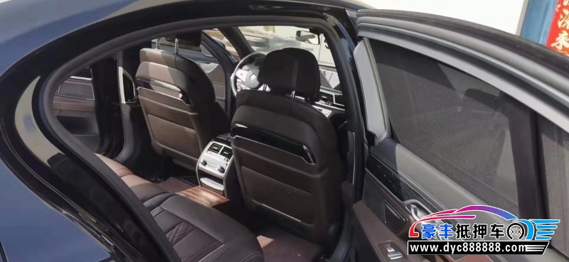 21年宝马7系轿车抵押车出售