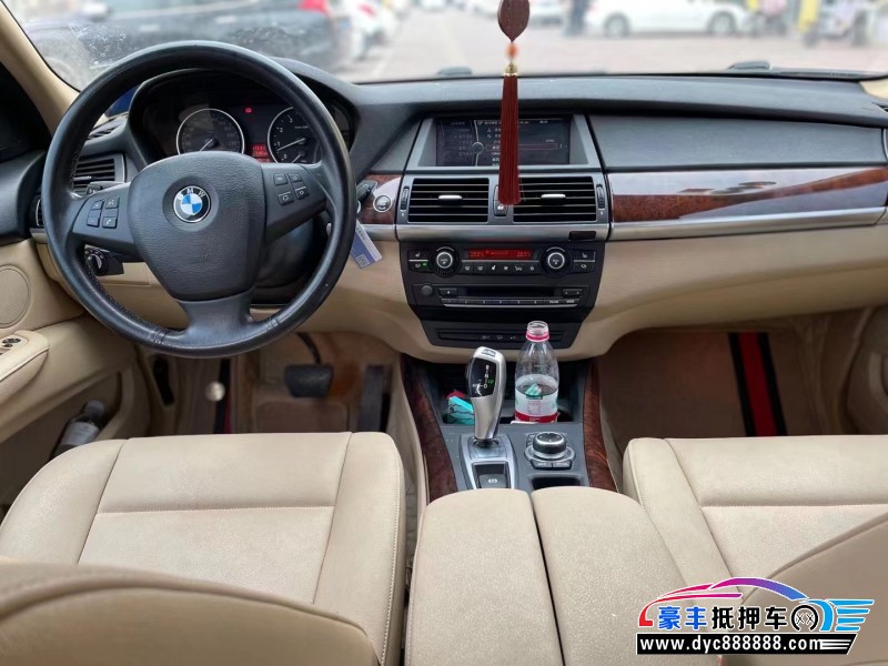 13年宝马X5轿车抵押车出售