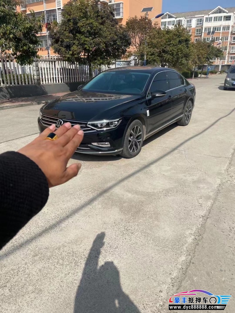 21年大众迈腾轿车抵押车出售