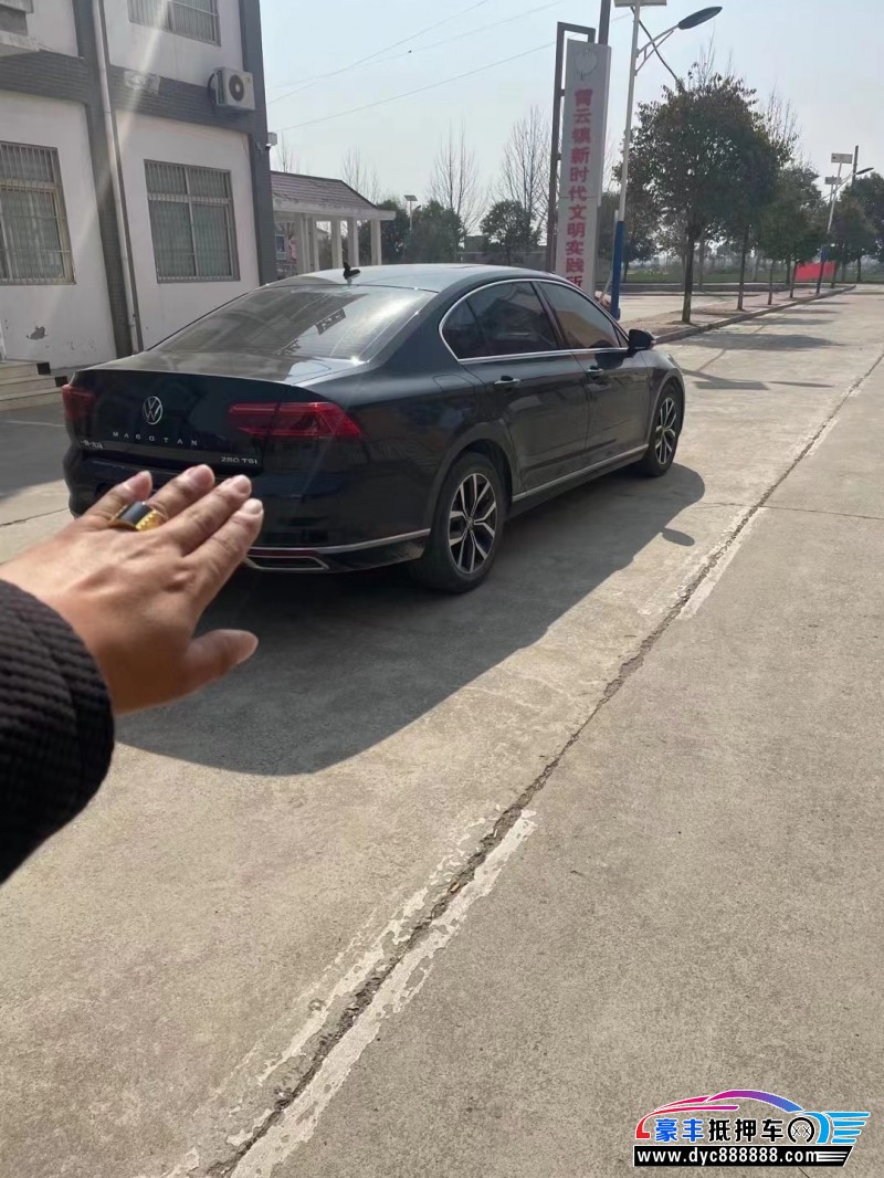 21年大众迈腾轿车抵押车出售