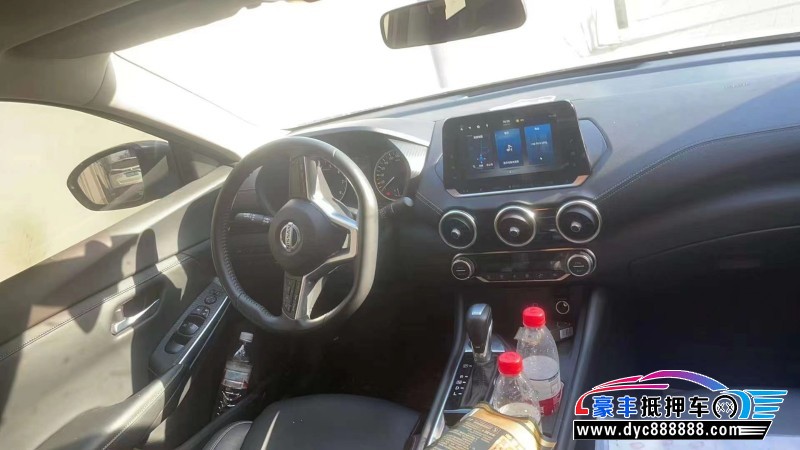 22年日产轩逸轿车抵押车出售