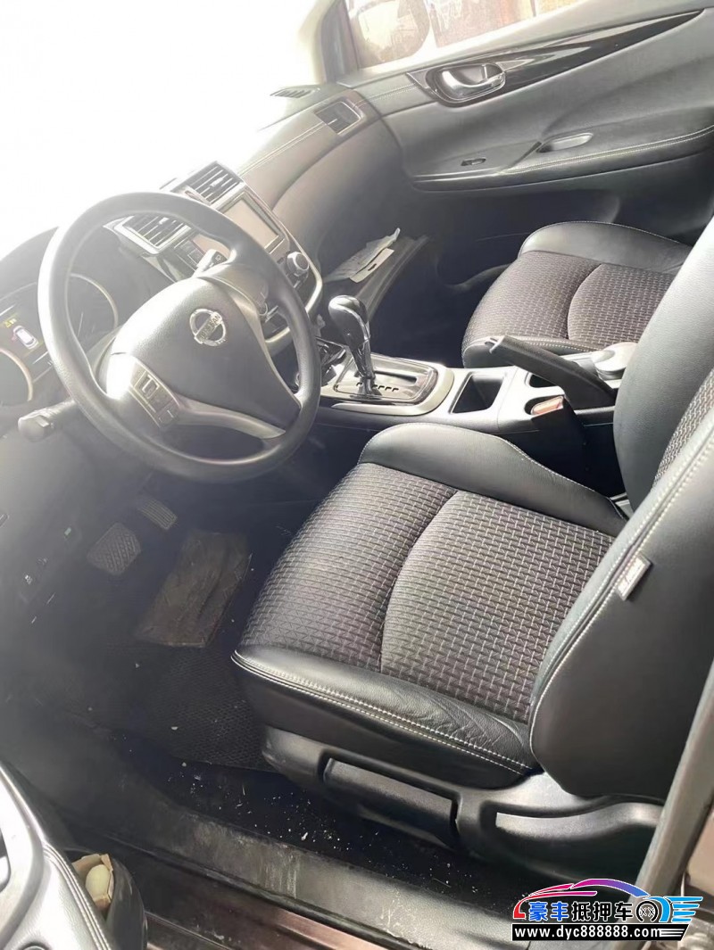 16年日产骐达轿车抵押车出售