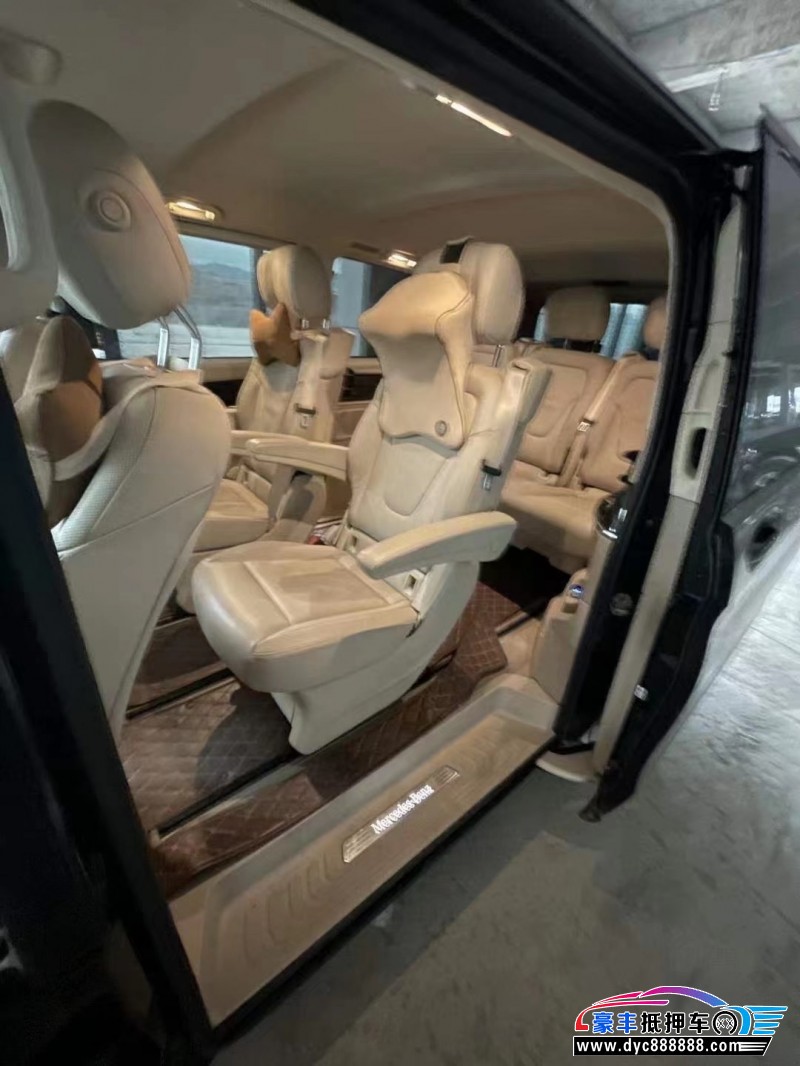 17年奔驰VMPV抵押车出售