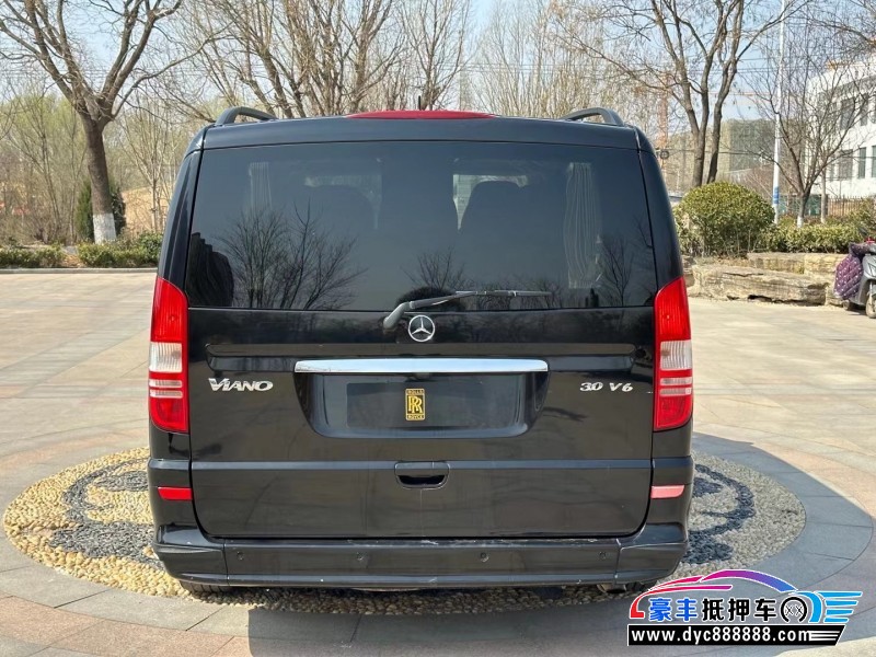 14年奔驰唯雅诺MPV抵押车出售