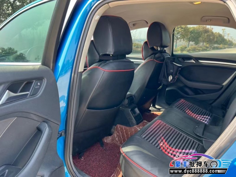 17年奥迪A3轿车抵押车出售