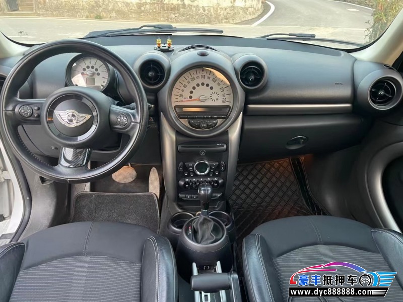 13年宝马MINISUV抵押车出售