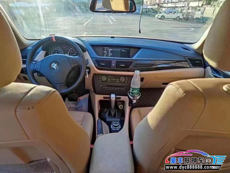 13年宝马X1轿车抵押车出售