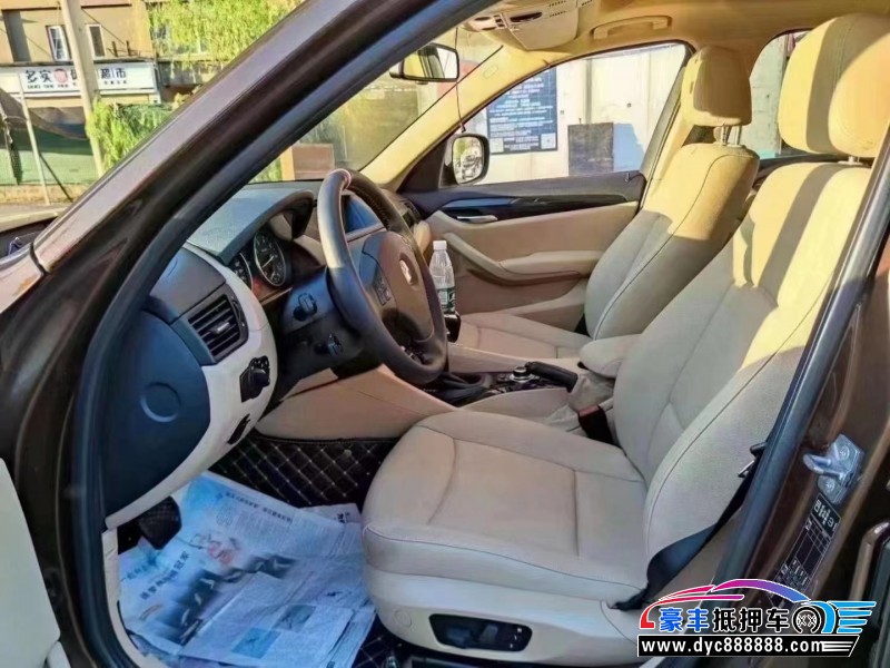 13年宝马X1轿车抵押车出售