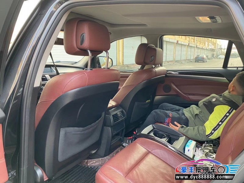 12年宝马X6轿车抵押车出售