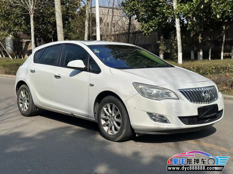 15年别克英朗轿车抵押车出售