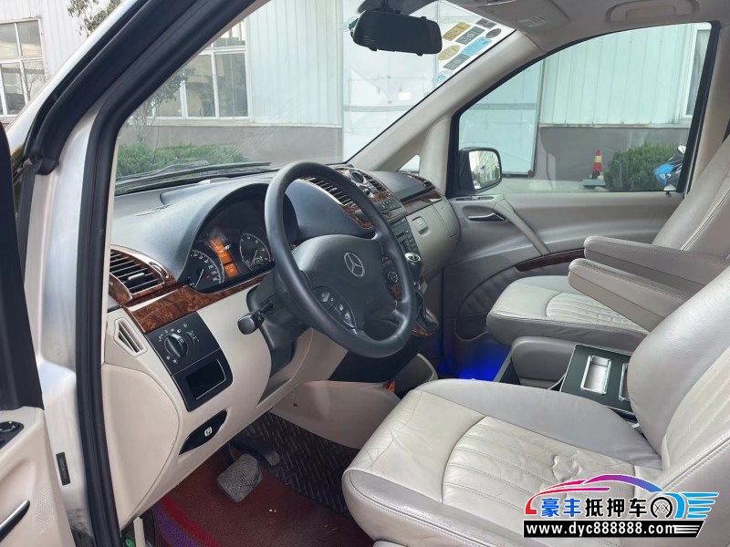 12年奔驰唯雅诺MPV抵押车出售