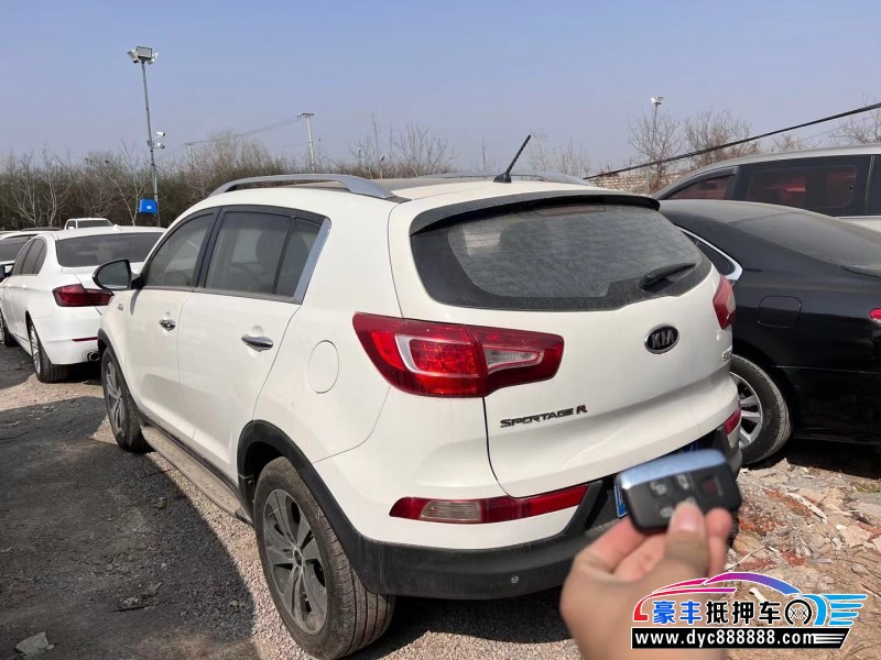 13年起亚智跑SUV抵押车出售