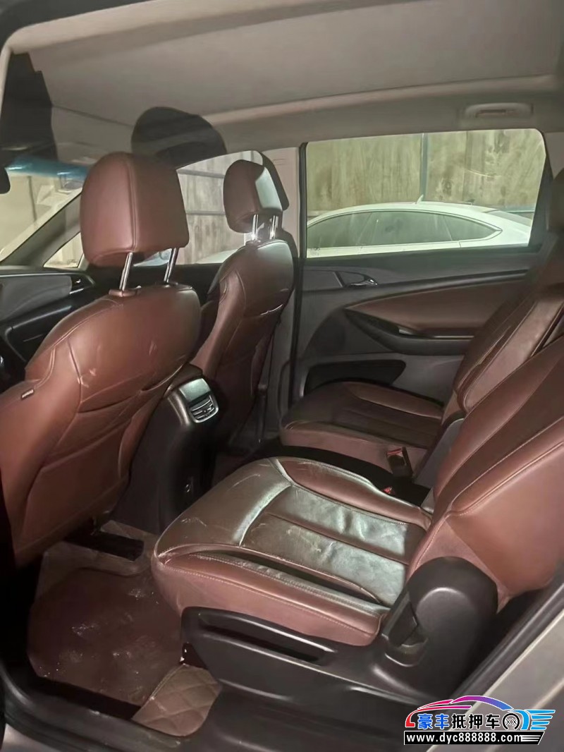 18年别克别克GL6轿车抵押车出售