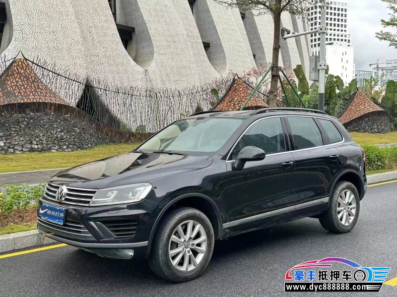 17年大众途锐轿车抵押车出售