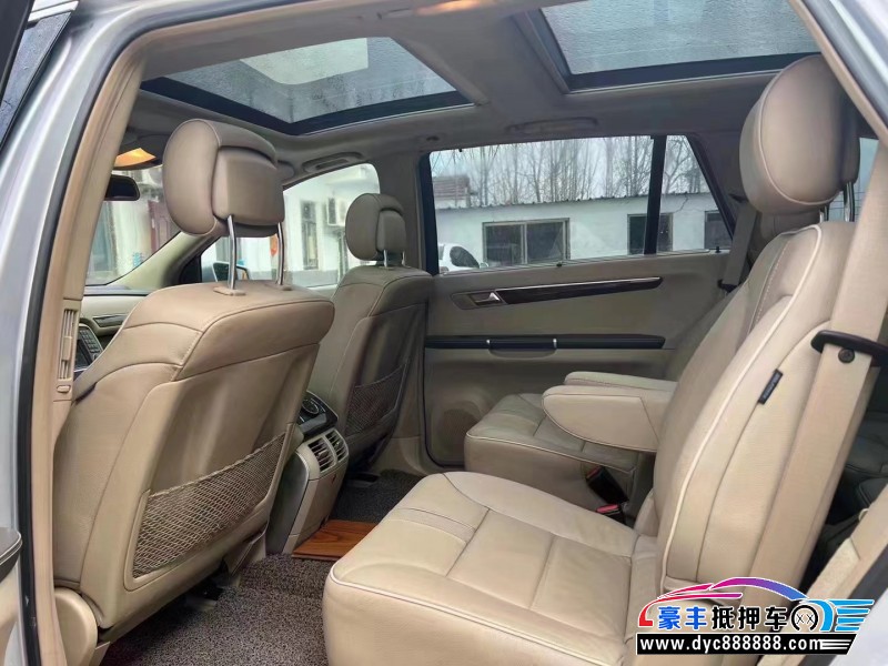 13年奔驰RSUV抵押车出售