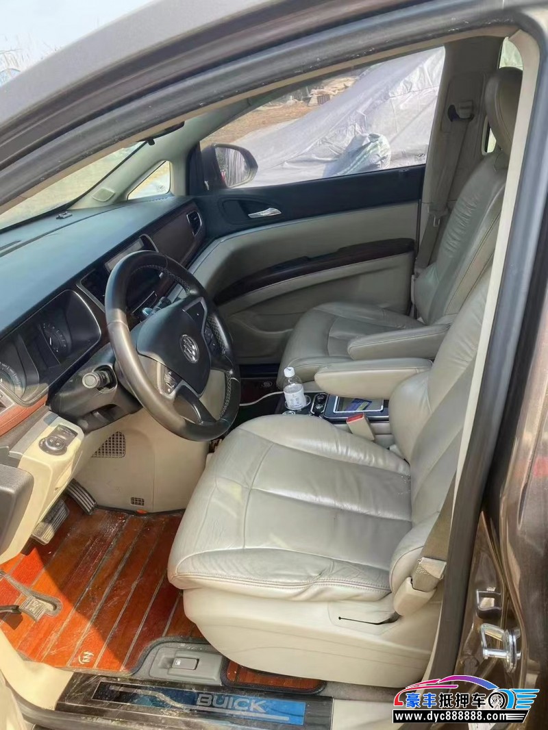 15年别克GL8MPV抵押车出售