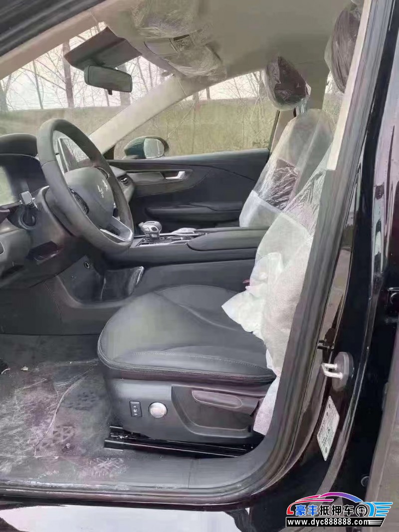 22年红旗EQM5轿车抵押车出售