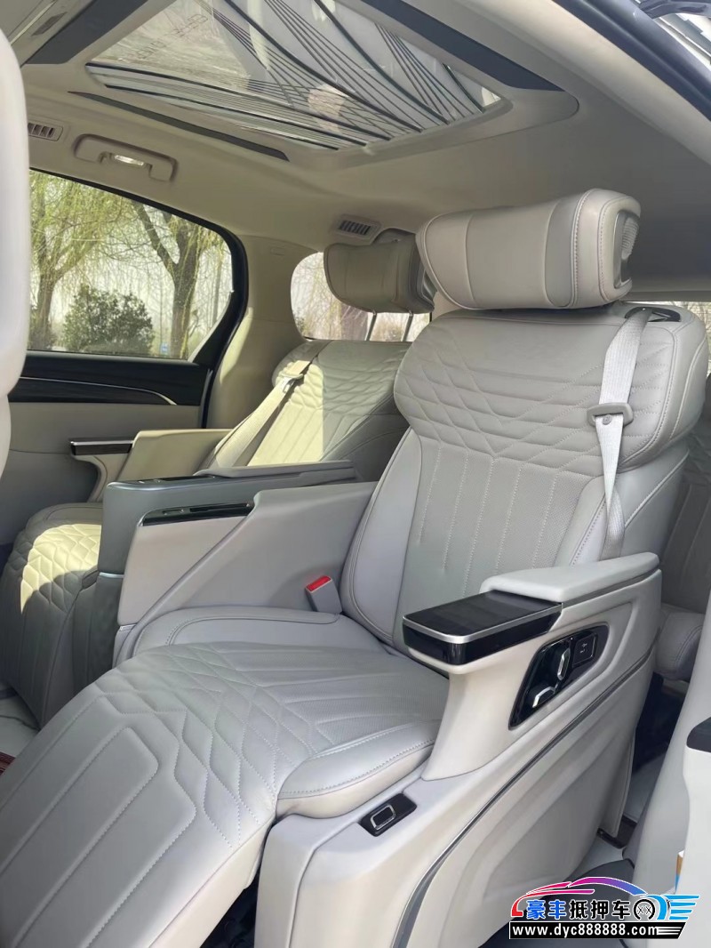 22年别克GL8SUV抵押车出售