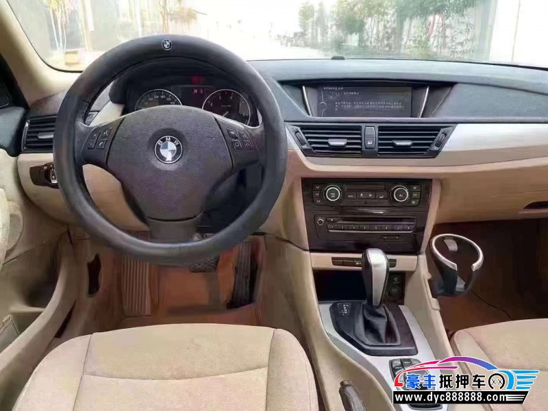 13年宝马X1SUV抵押车出售