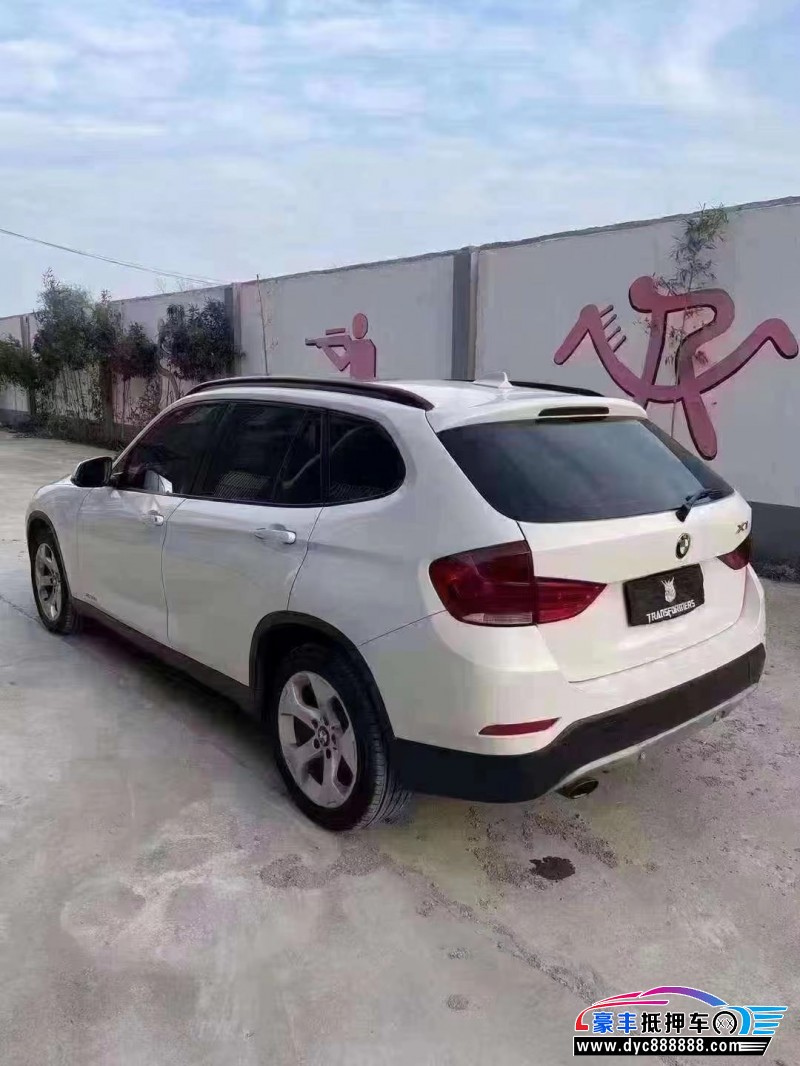 13年宝马X1SUV抵押车出售