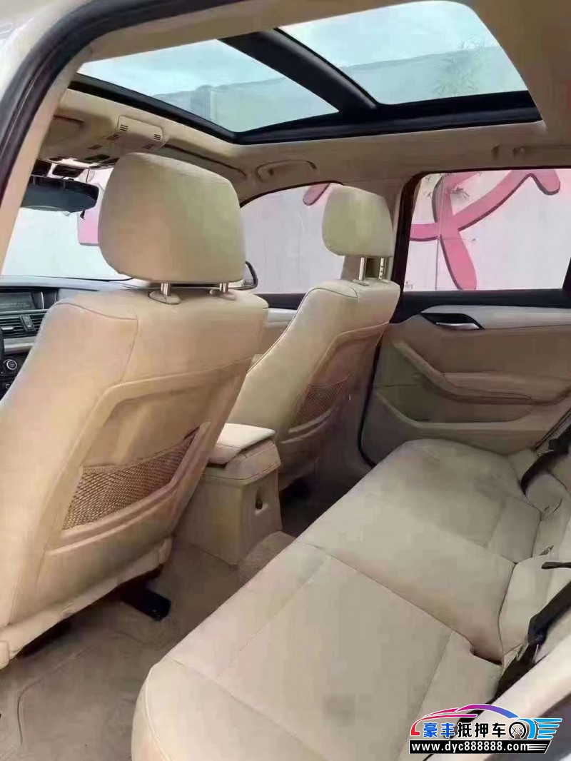 13年宝马X1SUV抵押车出售