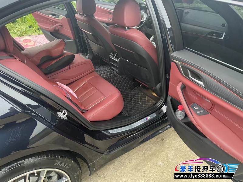 21年宝马5系轿车抵押车出售