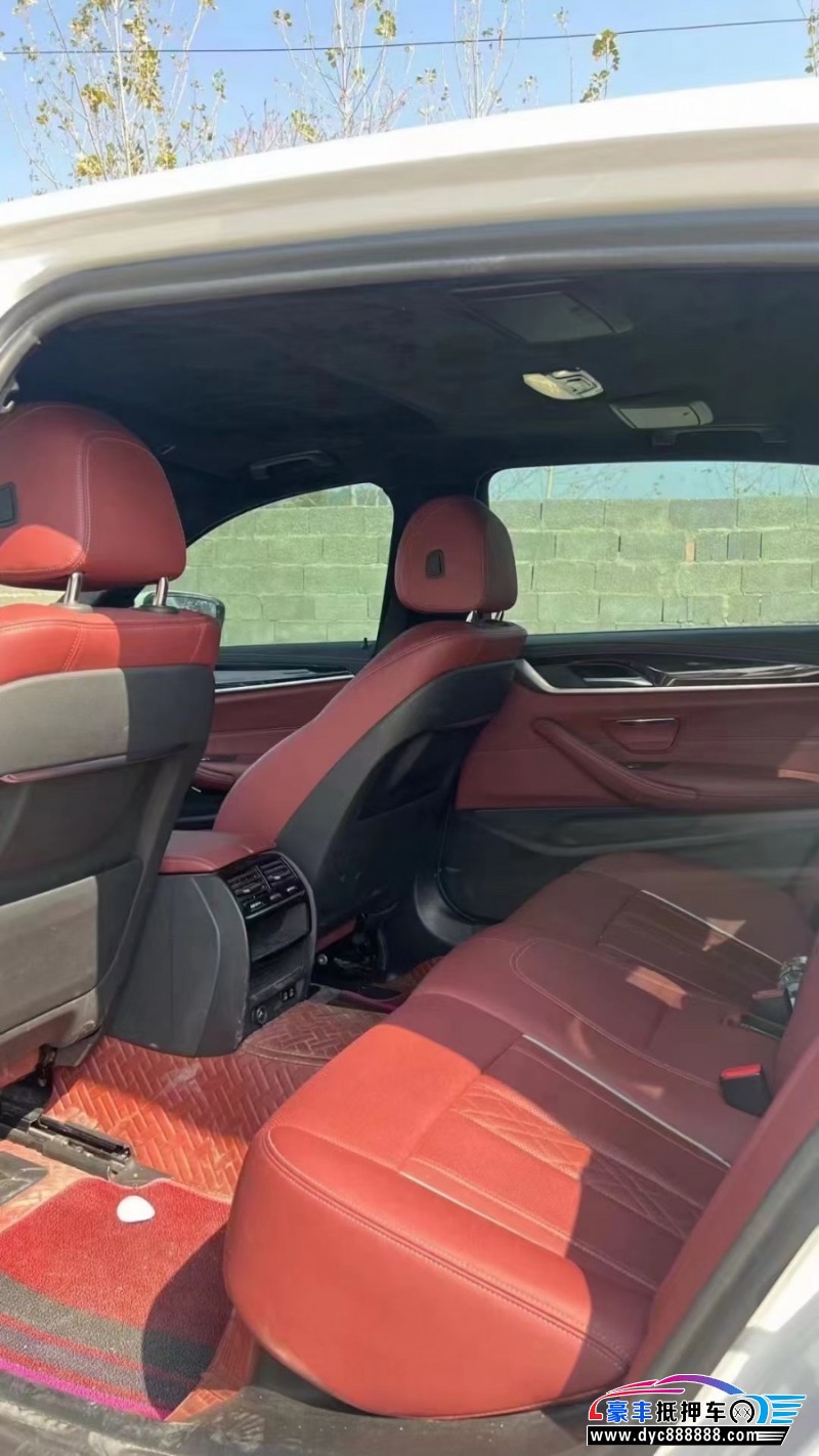 21年宝马5系轿车抵押车出售